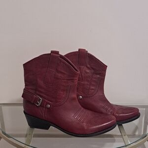Franco Sarto Red Leather Women's Cowboy Boots, Size 6.